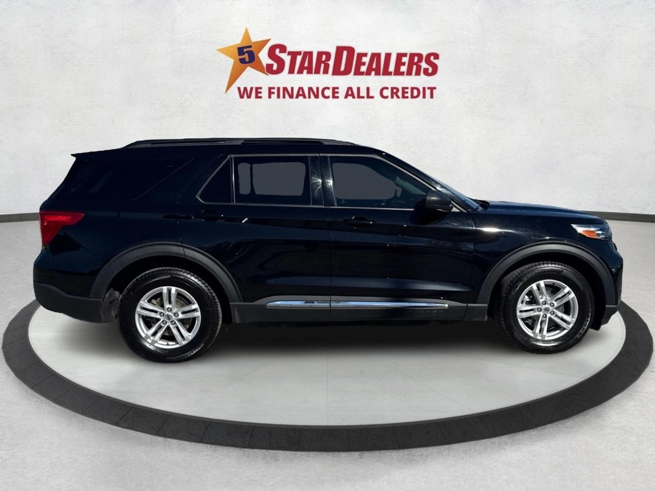 2022 Ford Explorer LEATHER HEATED SEATS 6 PASS WE FINANCE ALL CREDIT Photo