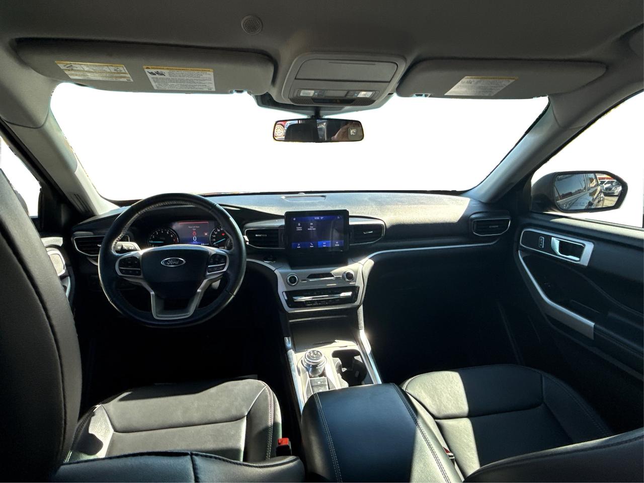 2022 Ford Explorer LEATHER HEATED SEATS 6 PASS WE FINANCE ALL CREDIT Photo