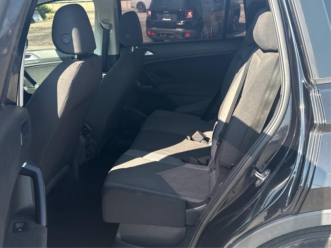 2019 Volkswagen Tiguan Trendline 4MOTION AWD MINT!  WE FINANCE ALL CREDIT Photo