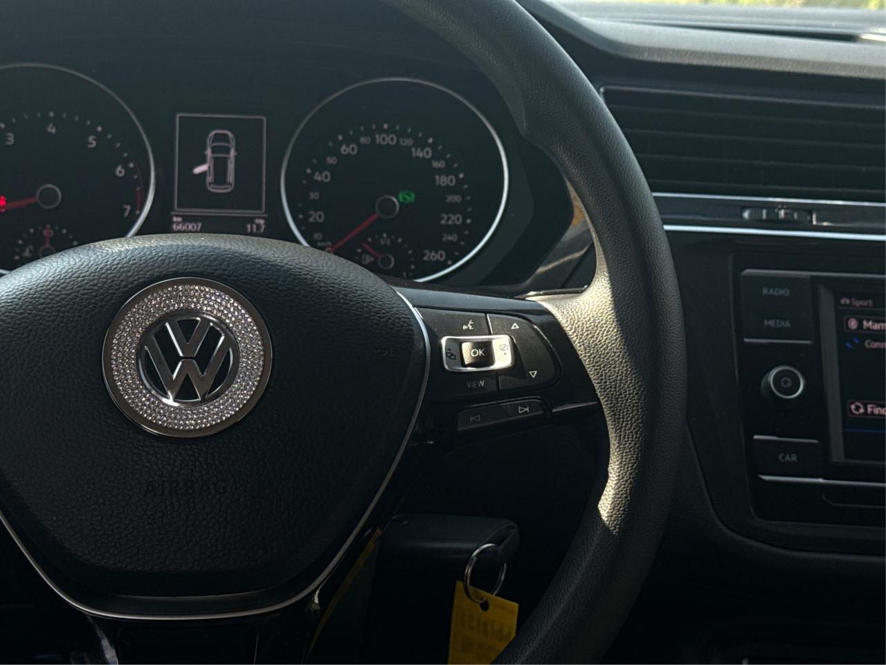 2019 Volkswagen Tiguan Trendline 4MOTION AWD MINT!  WE FINANCE ALL CREDIT Photo