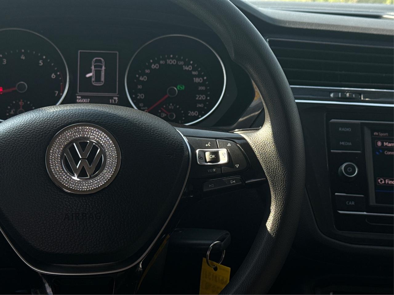 2019 Volkswagen Tiguan CERTIFIED 4MOTION AWD MINT!  WE FINANCE ALL CREDIT Photo