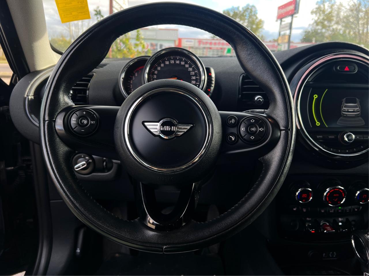 2017 MINI Cooper Clubman HB S ALL4 LEATHER NAV PANO WE FINANCE ALL CREDT Photo