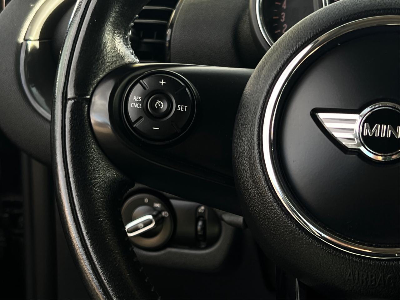 2017 MINI Cooper Clubman HB S ALL4 LEATHER NAV PANO WE FINANCE ALL CREDT Photo