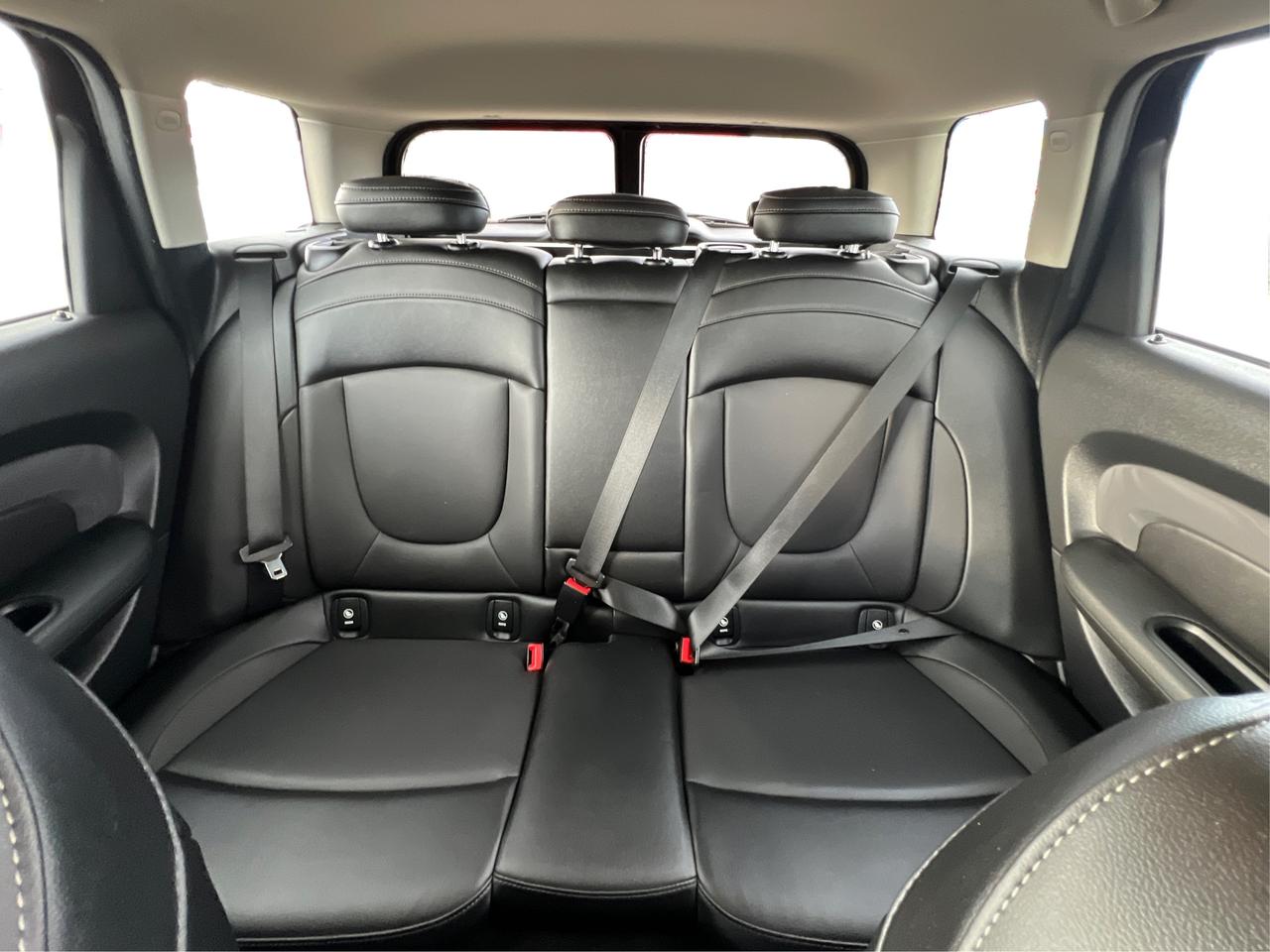 2017 MINI Cooper Clubman HB S ALL4 LEATHER NAV PANO WE FINANCE ALL CREDT Photo