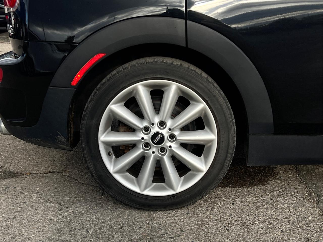 2017 MINI Cooper Clubman HB S ALL4 LEATHER NAV PANO WE FINANCE ALL CREDT Photo