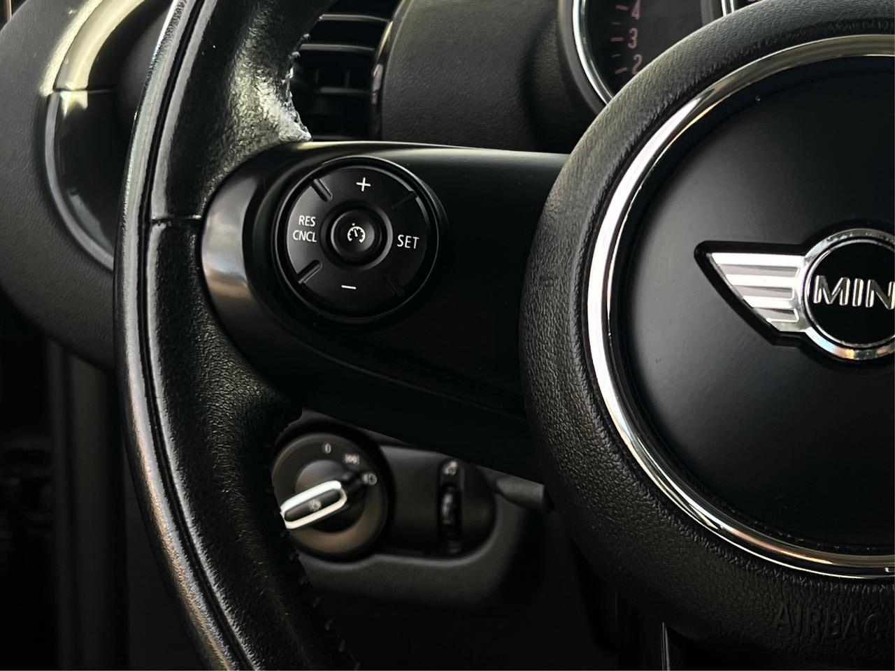 2017 MINI Cooper Clubman HB S ALL4 LEATHER NAV PANO WE FINANCE ALL CREDT Photo