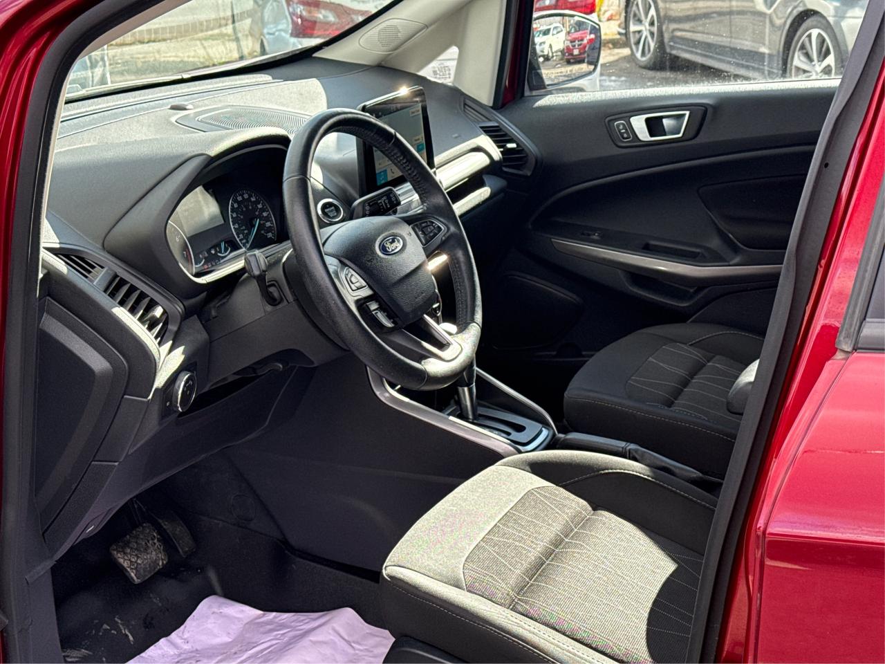 2019 Ford EcoSport NAV SUNROOF HEATED SEATS! WE FINANCE ALL CREDIT! Photo