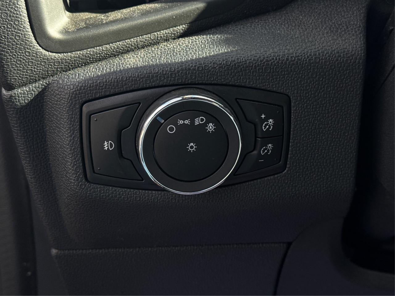 2019 Ford EcoSport NAV SUNROOF HEATED SEATS! WE FINANCE ALL CREDIT! Photo