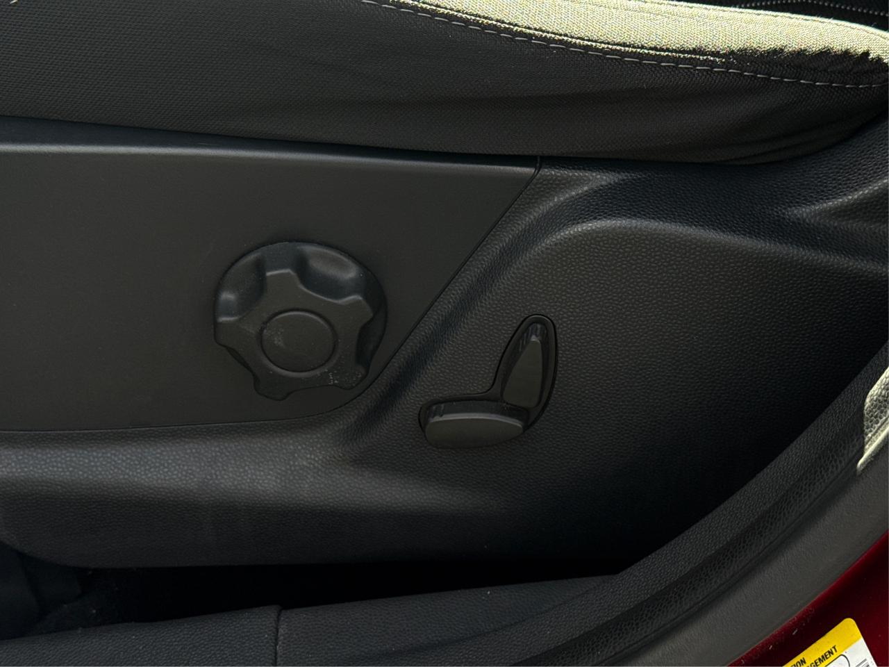 2019 Ford EcoSport NAV SUNROOF HEATED SEATS! WE FINANCE ALL CREDIT! Photo