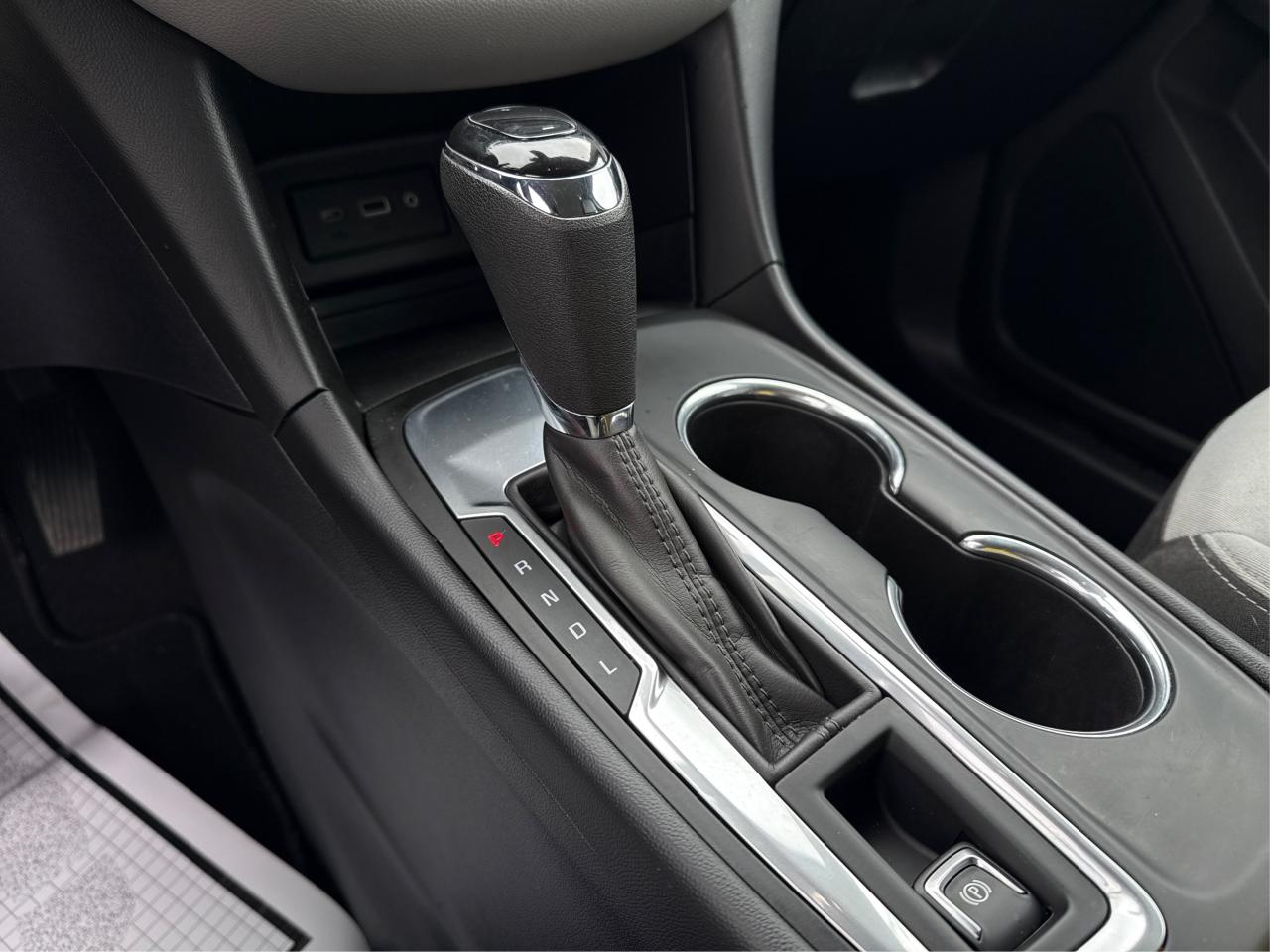 2019 Chevrolet Equinox LS w-1LS MINT MUST SEE WE FINANCE ALL CREDIT Photo