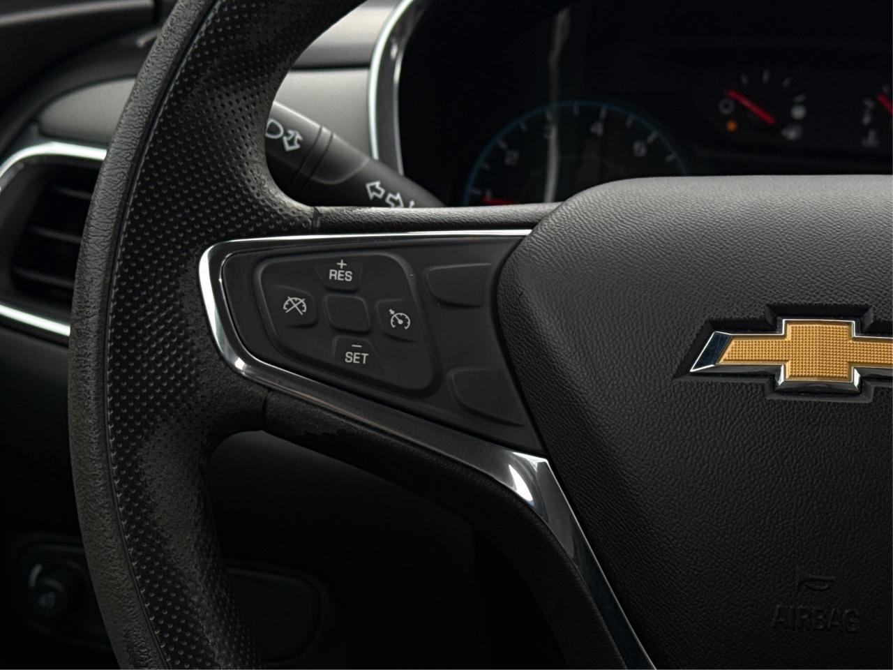 2019 Chevrolet Equinox LS w-1LS MINT MUST SEE WE FINANCE ALL CREDIT Photo