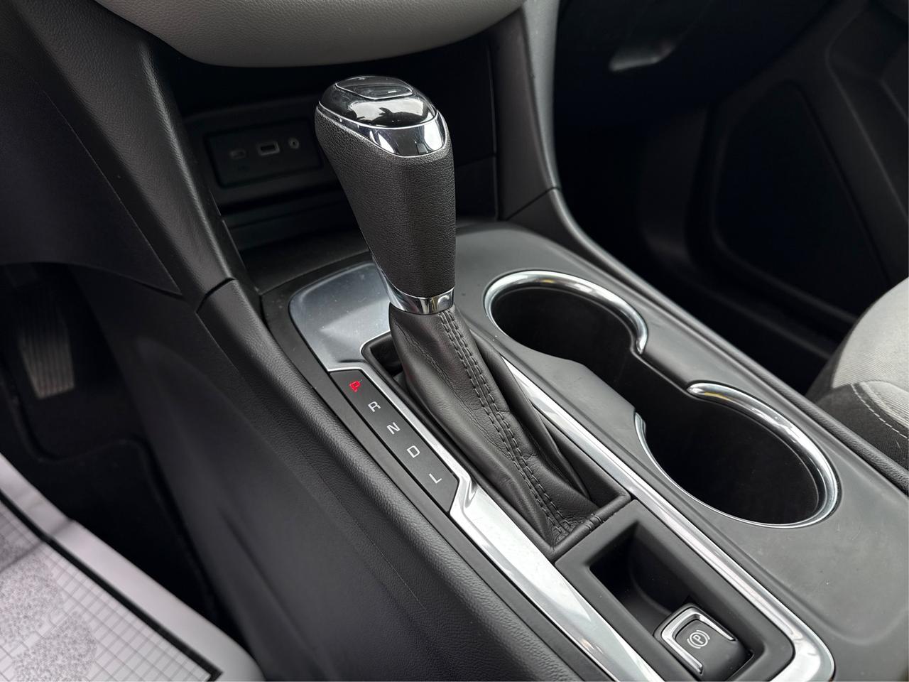 2019 Chevrolet Equinox CERTIFIED  MINT WE FINANCE ALL CREDIT Photo