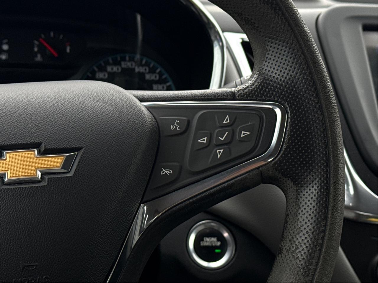 2019 Chevrolet Equinox CERTIFIED  MINT WE FINANCE ALL CREDIT Photo