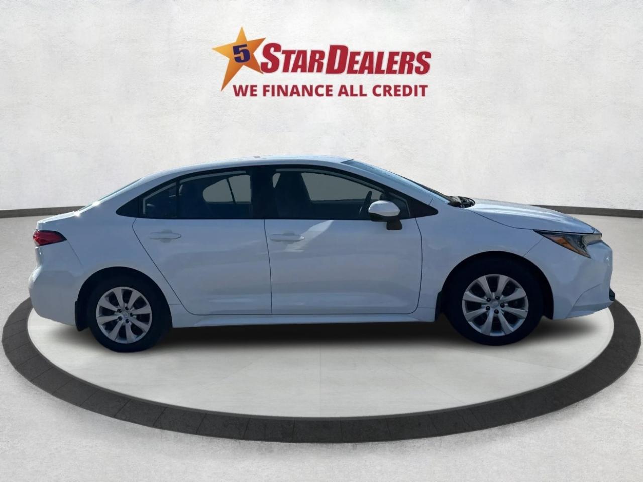 2024 Toyota Corolla LE HEATED SEATS MINT! WE FINANCE ALL CREDIT! Photo