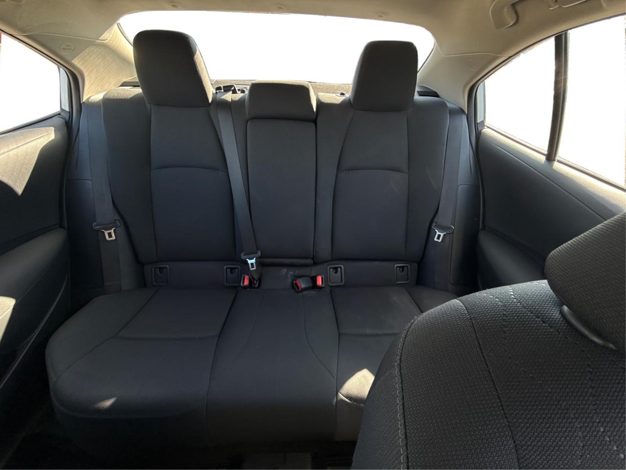 2024 Toyota Corolla LE HEATED SEATS MINT! WE FINANCE ALL CREDIT! Photo