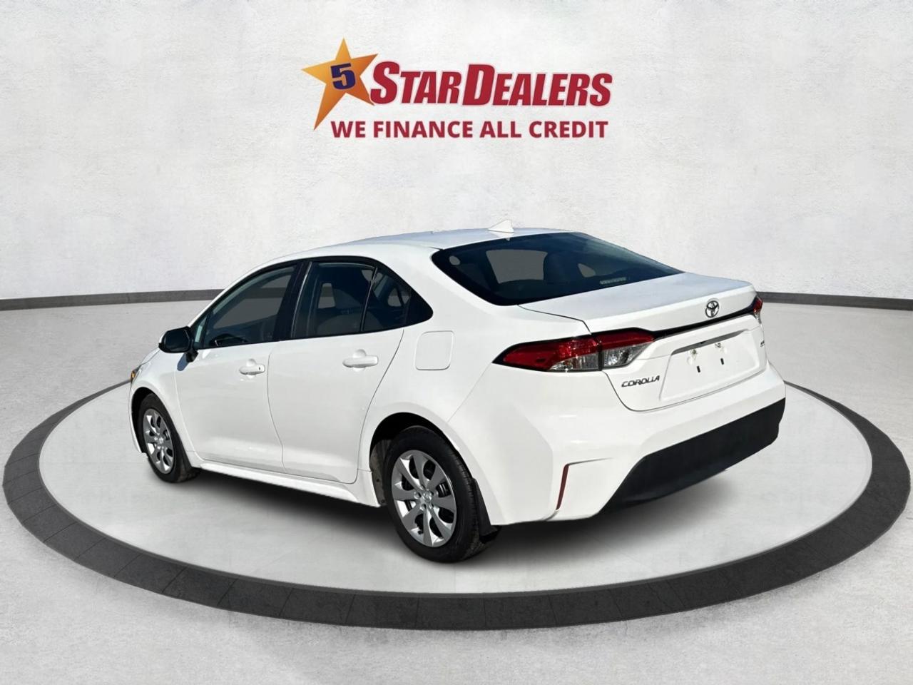 2024 Toyota Corolla LE HEATED SEATS MINT! WE FINANCE ALL CREDIT! Photo