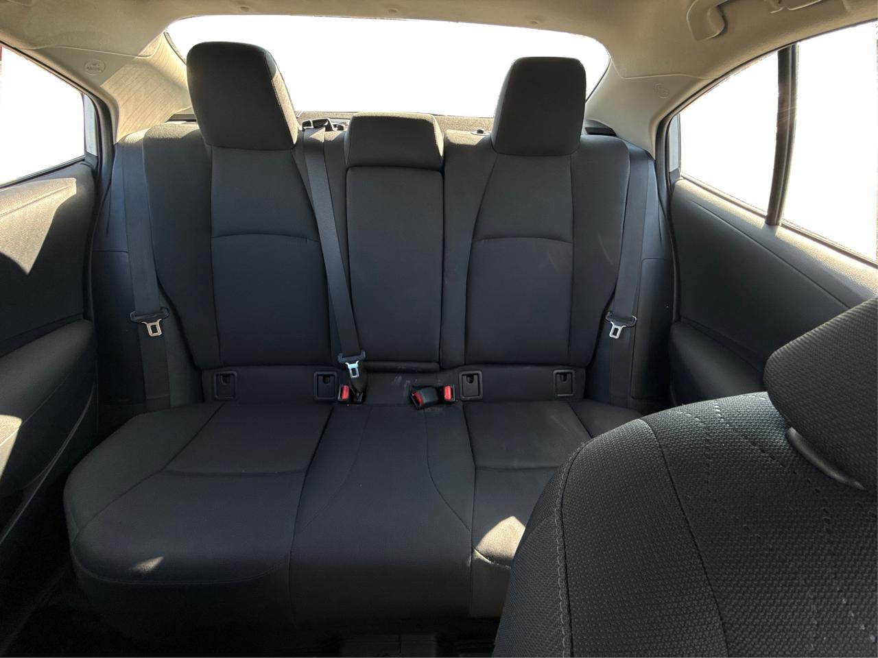 2024 Toyota Corolla LE HEATED SEATS MINT! WE FINANCE ALL CREDIT! Photo