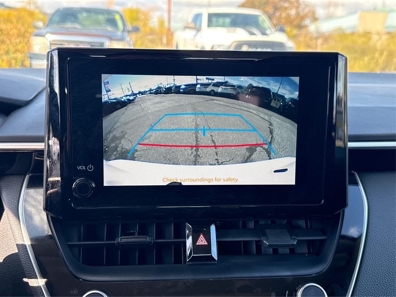 2024 Toyota Corolla LE HEATED SEATS MINT! WE FINANCE ALL CREDIT! Photo