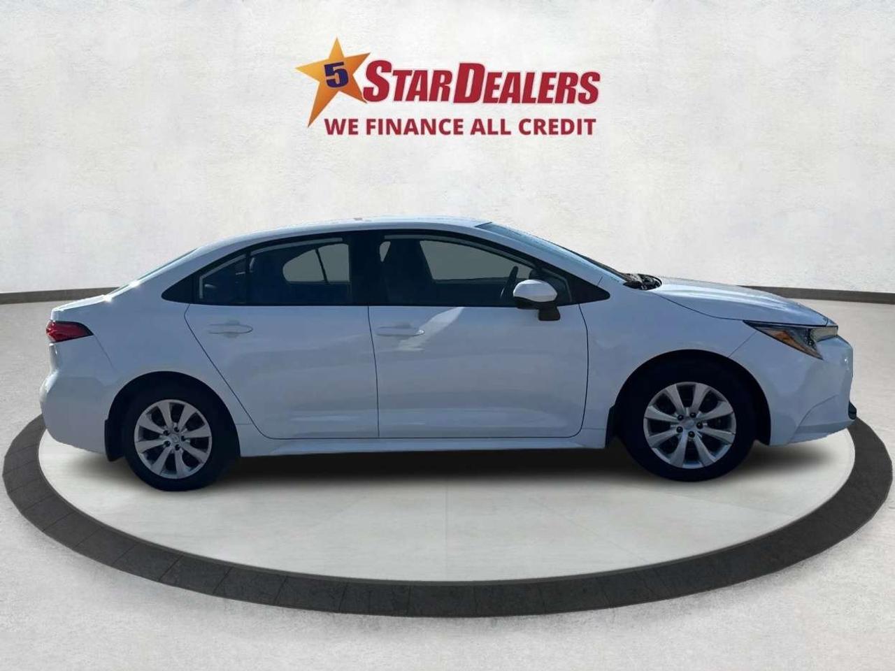2024 Toyota Corolla LE HEATED SEATS MINT! WE FINANCE ALL CREDIT! Photo