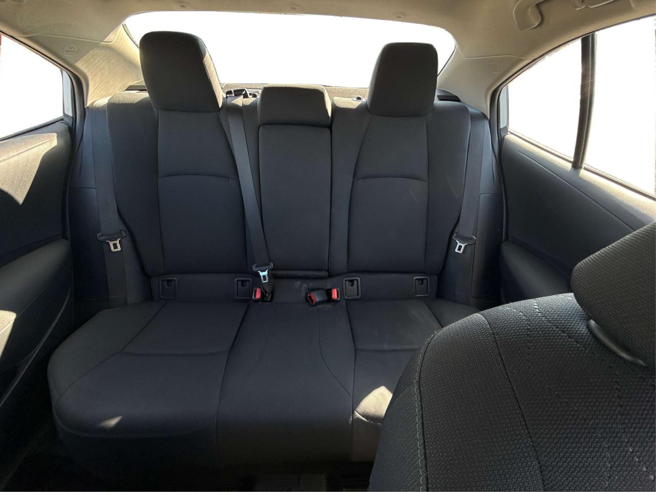 2024 Toyota Corolla LE HEATED SEATS MINT! WE FINANCE ALL CREDIT! Photo