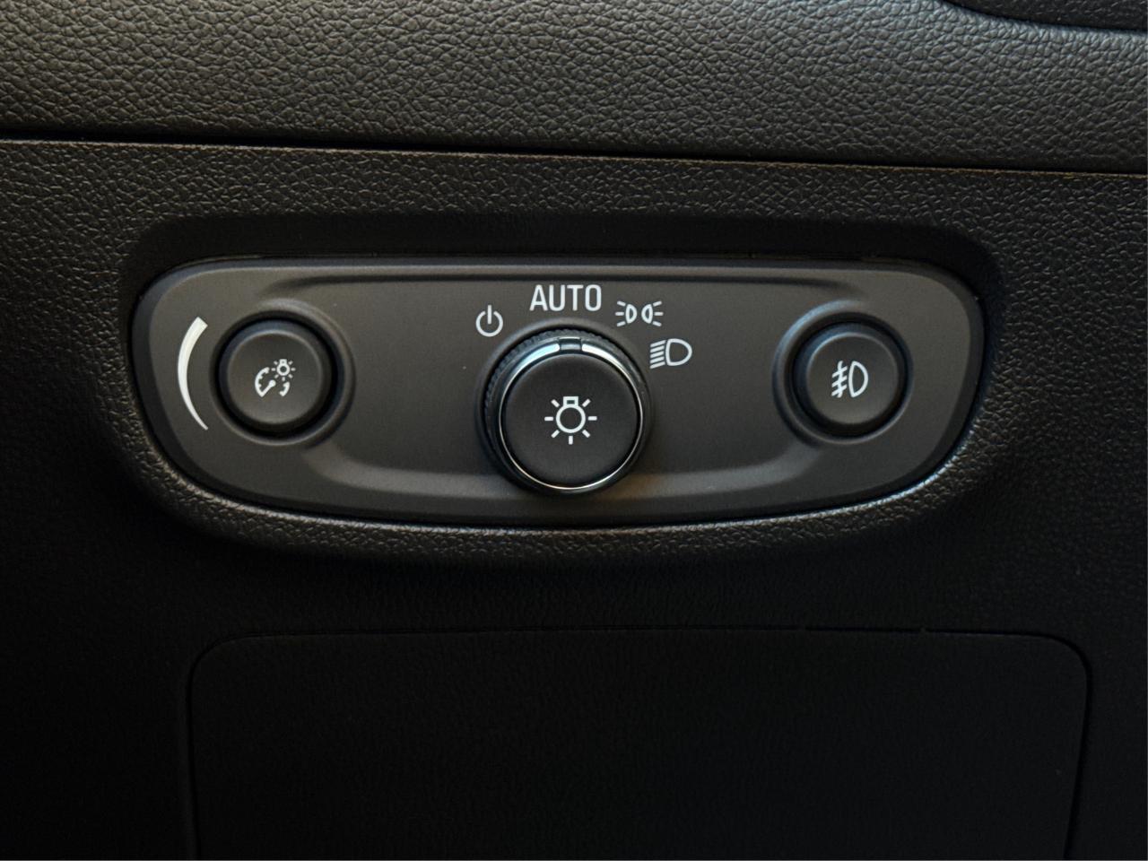 2020 Buick Encore GX AWD HEATED SEATS PANO ROOF WE FINANCE ALL CREDIT! Photo