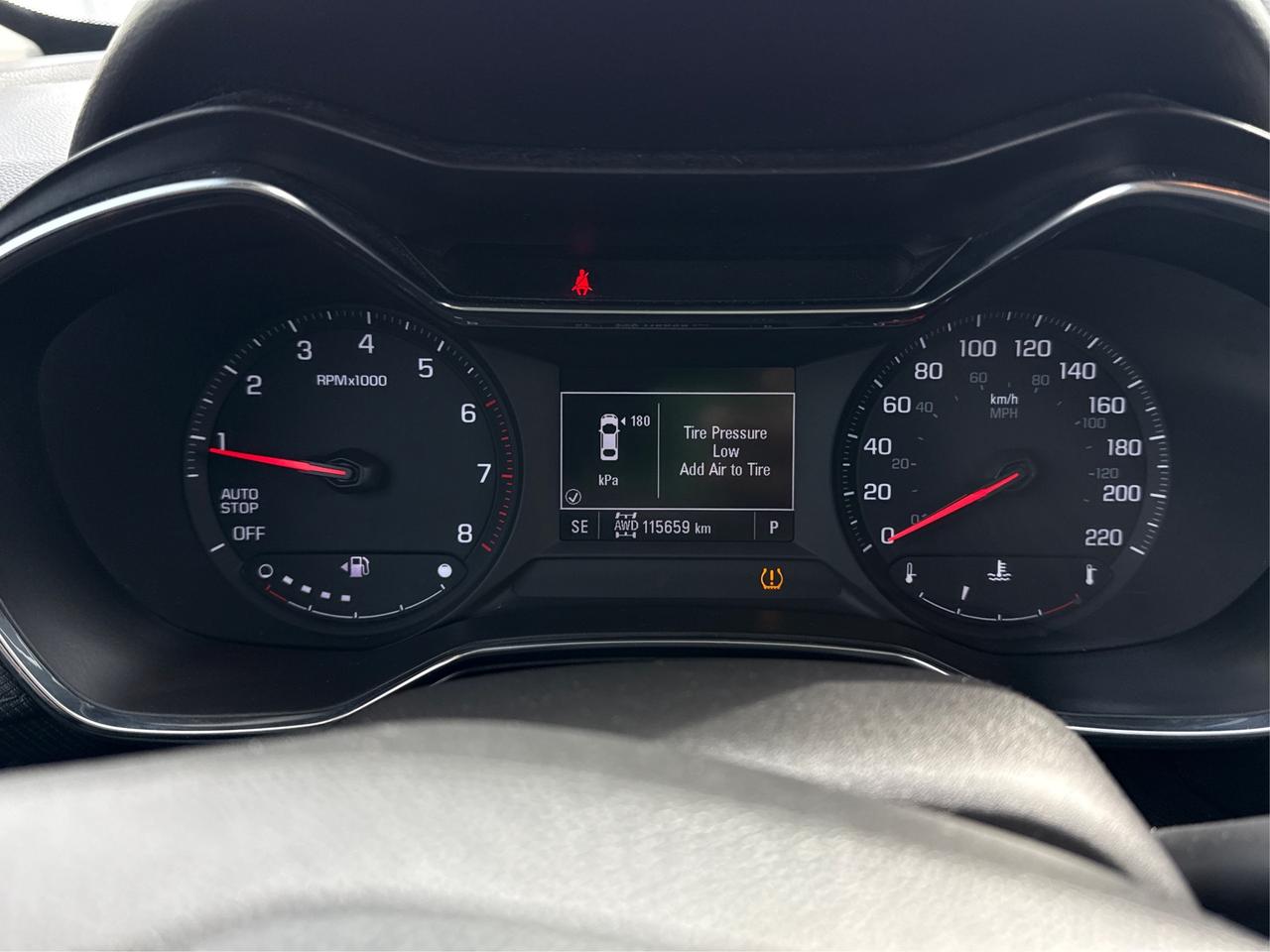 2022 Chevrolet TrailBlazer AWD HEATED SEATS REMOTE START WE FINANCE ALL CREDT Photo