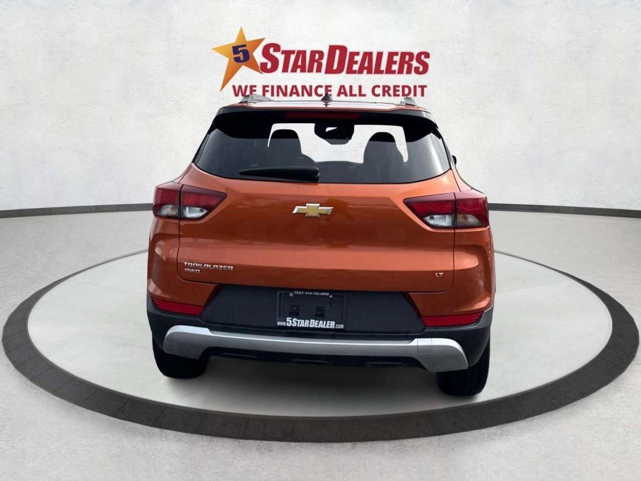 2022 Chevrolet TrailBlazer AWD HEATED SEATS REMOTE START WE FINANCE ALL CREDT Photo