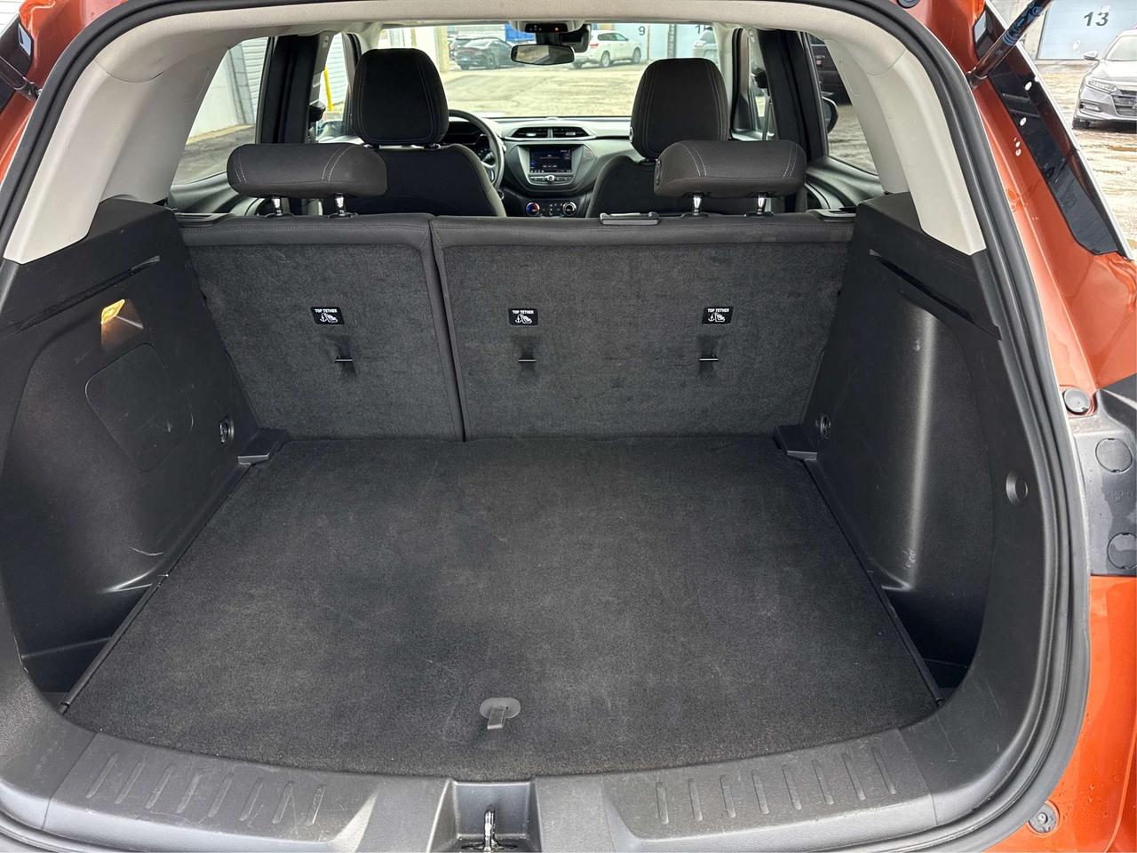 2022 Chevrolet TrailBlazer AWD HEATED SEATS REMOTE START WE FINANCE ALL CREDT Photo