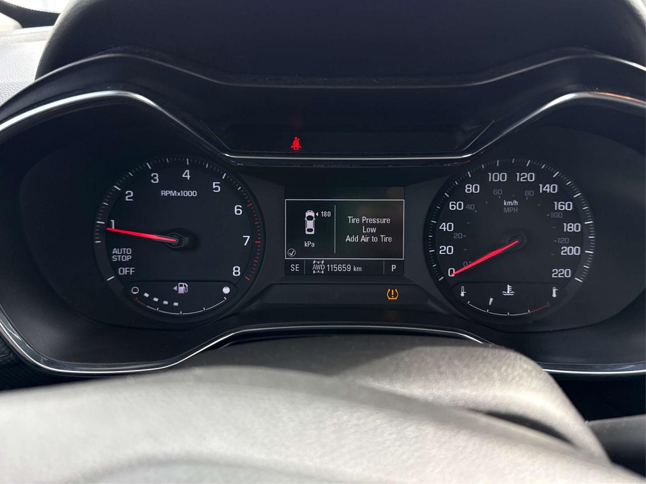 2022 Chevrolet TrailBlazer AWD HEATED SEATS REMOTE START WE FINANCE ALL CREDT Photo