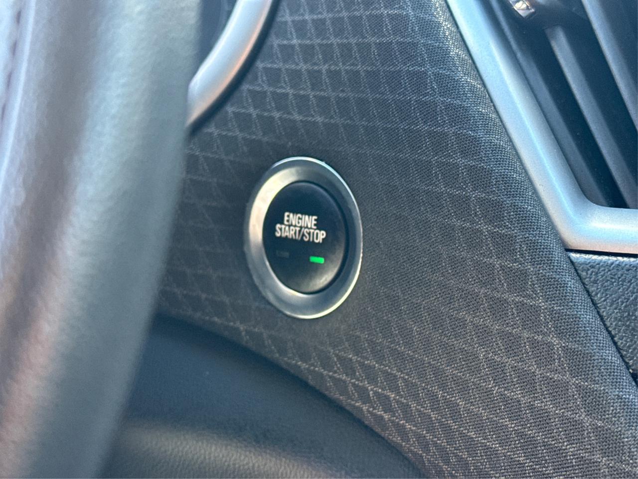 2023 Chevrolet Malibu HEATED SEATS CLEAN MUST SEE WE FINANCE ALL CREDIT Photo