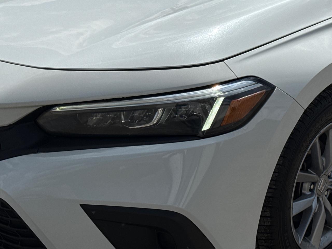 2022 Honda Civic Sedan EX SUNROOF H-SEATS LOADED! WE FINANCE ALL CREDIT! Photo