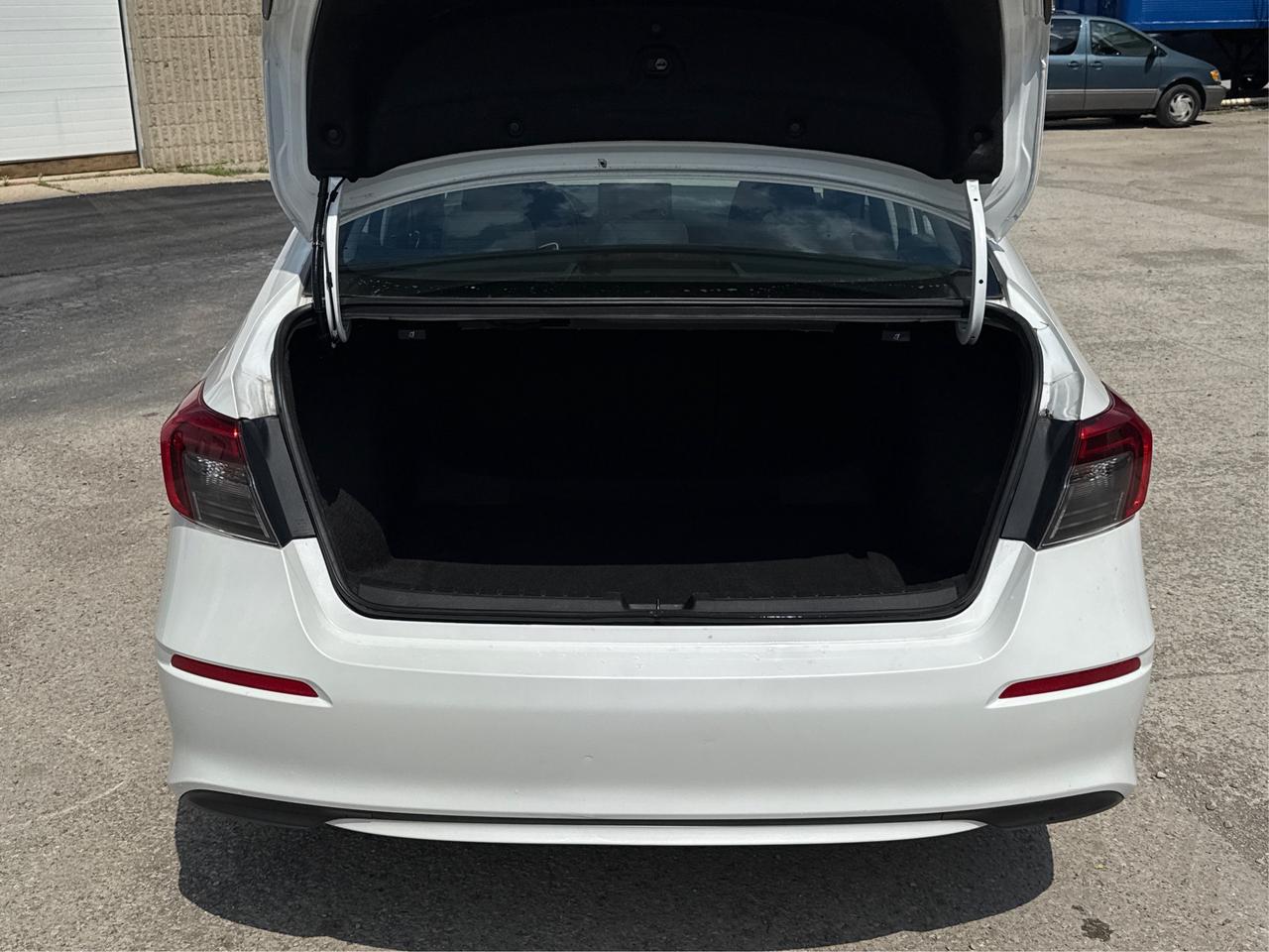 2022 Honda Civic Sedan EX SUNROOF H-SEATS LOADED! WE FINANCE ALL CREDIT! Photo