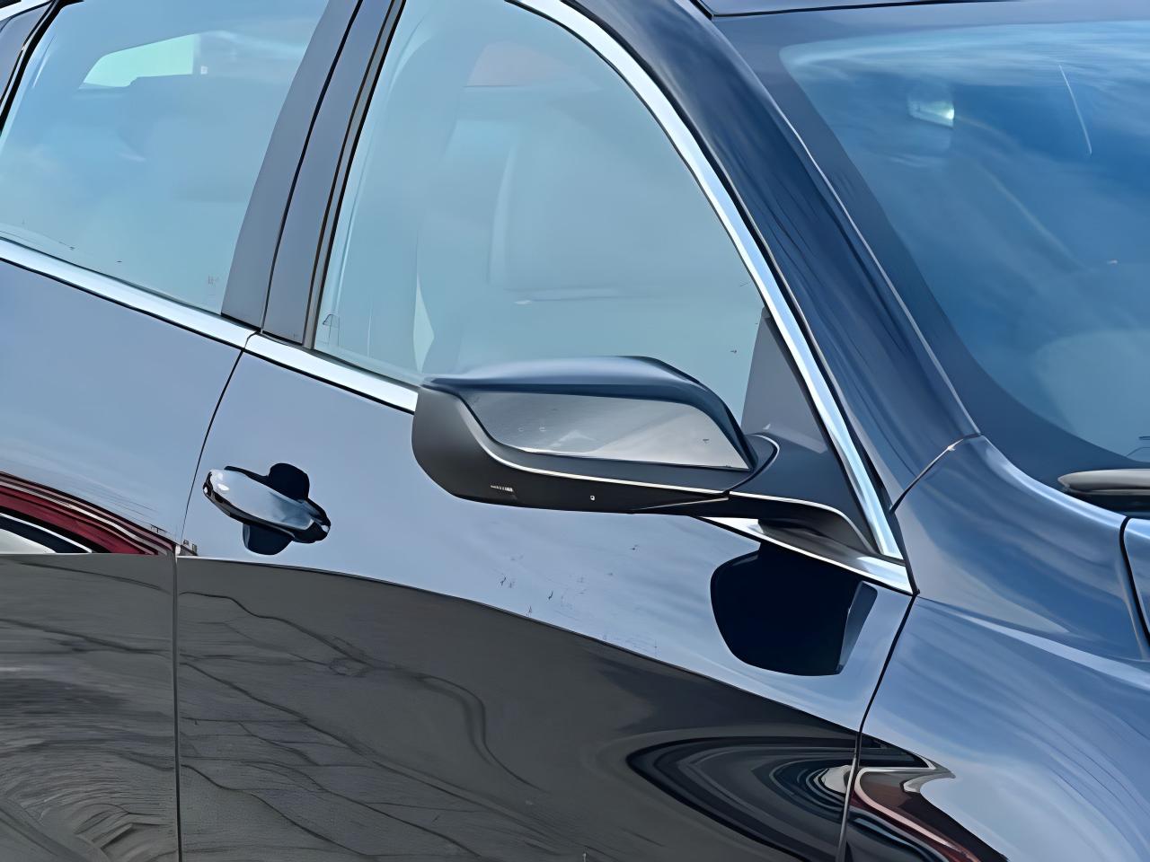 2022 Chevrolet Malibu MALIBU RS PACKAGE ONLY 26K  WE FINANCE ALL CREDIT Photo