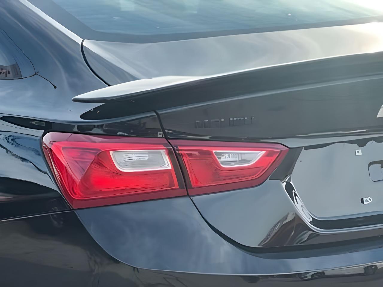 2022 Chevrolet Malibu MALIBU RS PACKAGE ONLY 26K  WE FINANCE ALL CREDIT Photo