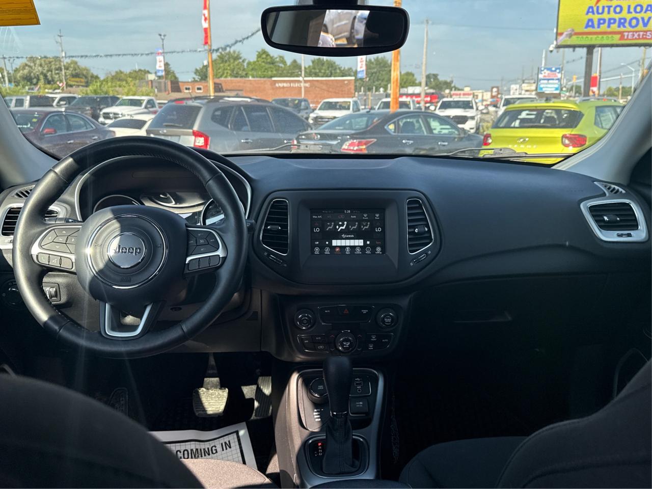 2019 Jeep Compass CLEAN! MUST SEE!  WE FINANCE ALL CREDIT! APPLY NOW Photo