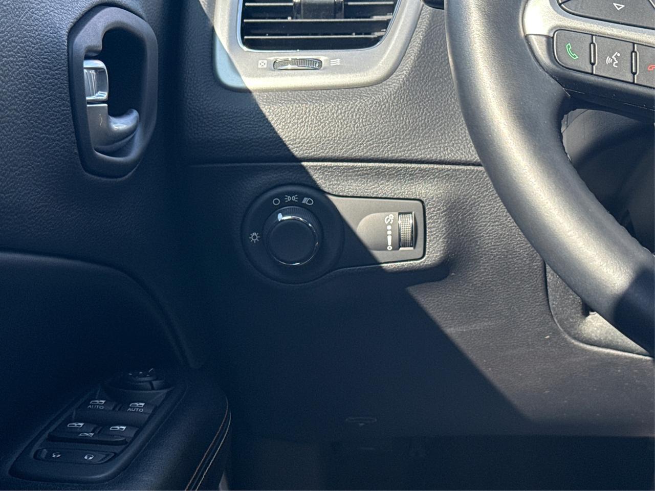 2019 Jeep Compass CLEAN! MUST SEE!  WE FINANCE ALL CREDIT! APPLY NOW Photo