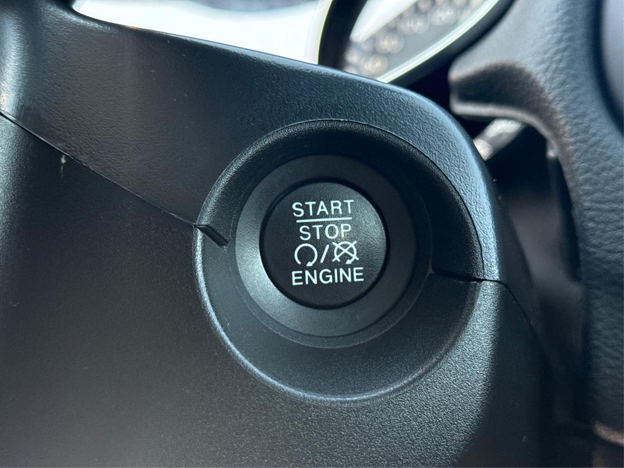 2019 Jeep Compass CLEAN! MUST SEE!  WE FINANCE ALL CREDIT! APPLY NOW Photo