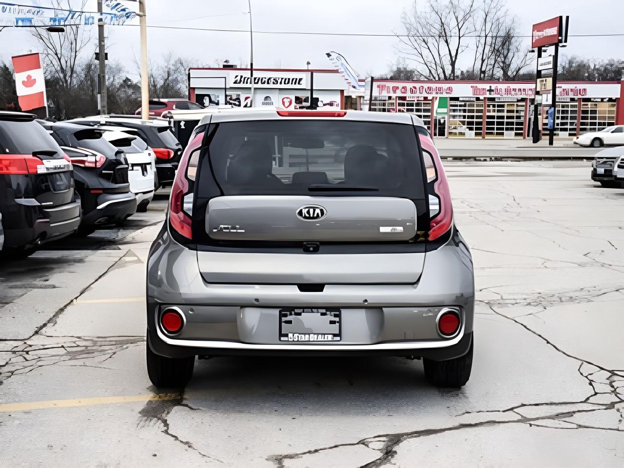 2016 Kia Soul EV Luxury PANroof nav leather MINT WE FINANCE ALL CR. Photo