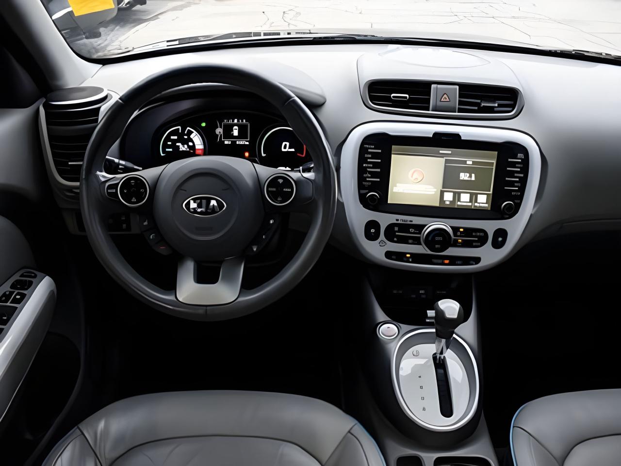 2016 Kia Soul EV Luxury PANroof nav leather MINT WE FINANCE ALL CR. Photo