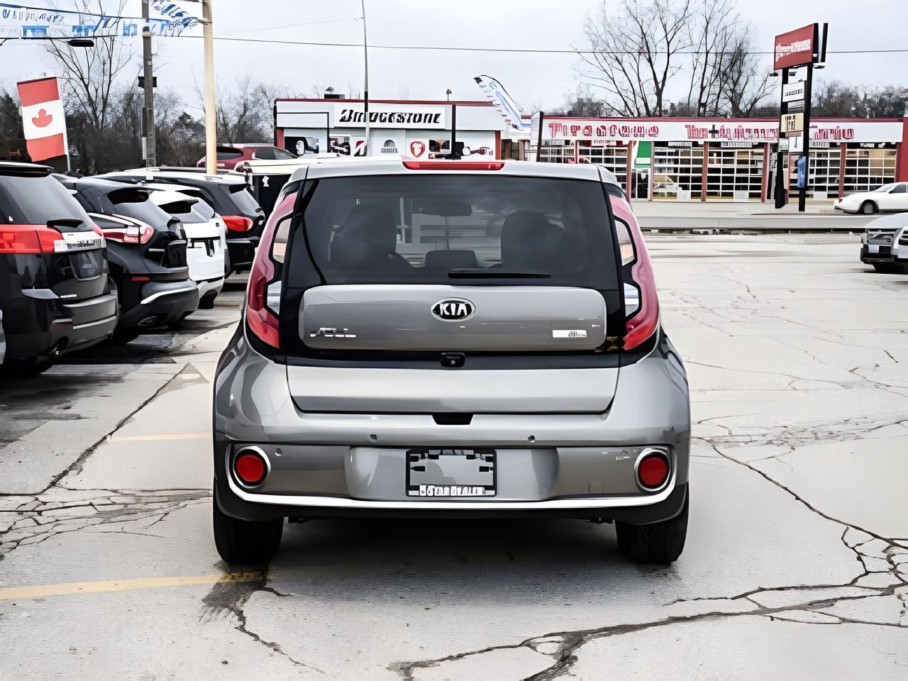 2016 Kia Soul EV Luxury PANroof nav leather MINT WE FINANCE ALL CR. Photo2