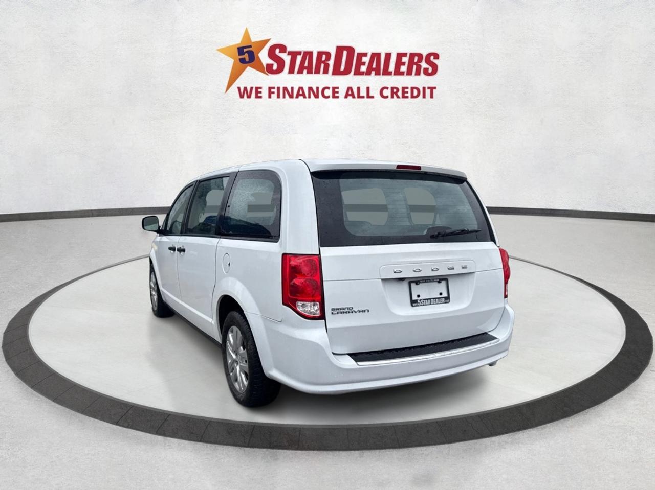 2019 Dodge Grand Caravan CERTIFIED VERY CLEAN  WE FINANCE ALL CREDIT Photo4
