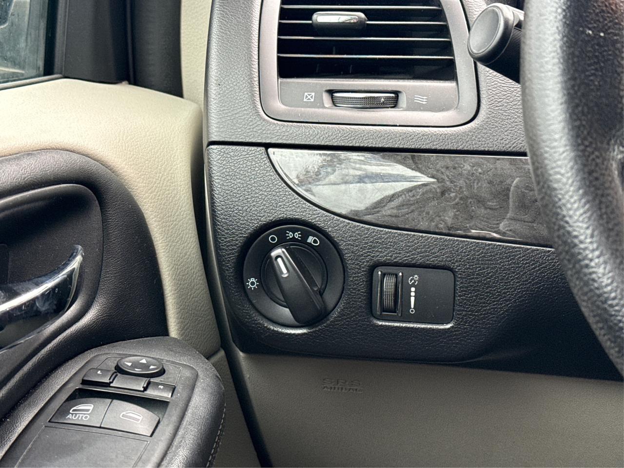 2019 Dodge Grand Caravan CERTIFIED VERY CLEAN  WE FINANCE ALL CREDIT Photo