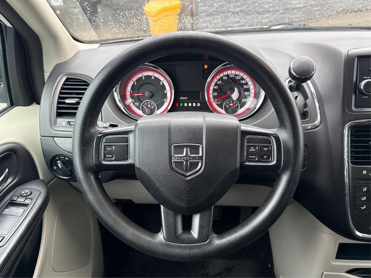 2019 Dodge Grand Caravan CERTIFIED VERY CLEAN  WE FINANCE ALL CREDIT Photo