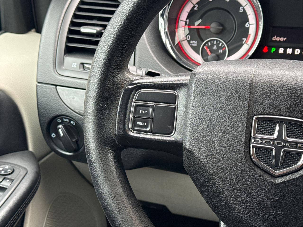 2019 Dodge Grand Caravan CERTIFIED VERY CLEAN  WE FINANCE ALL CREDIT Photo