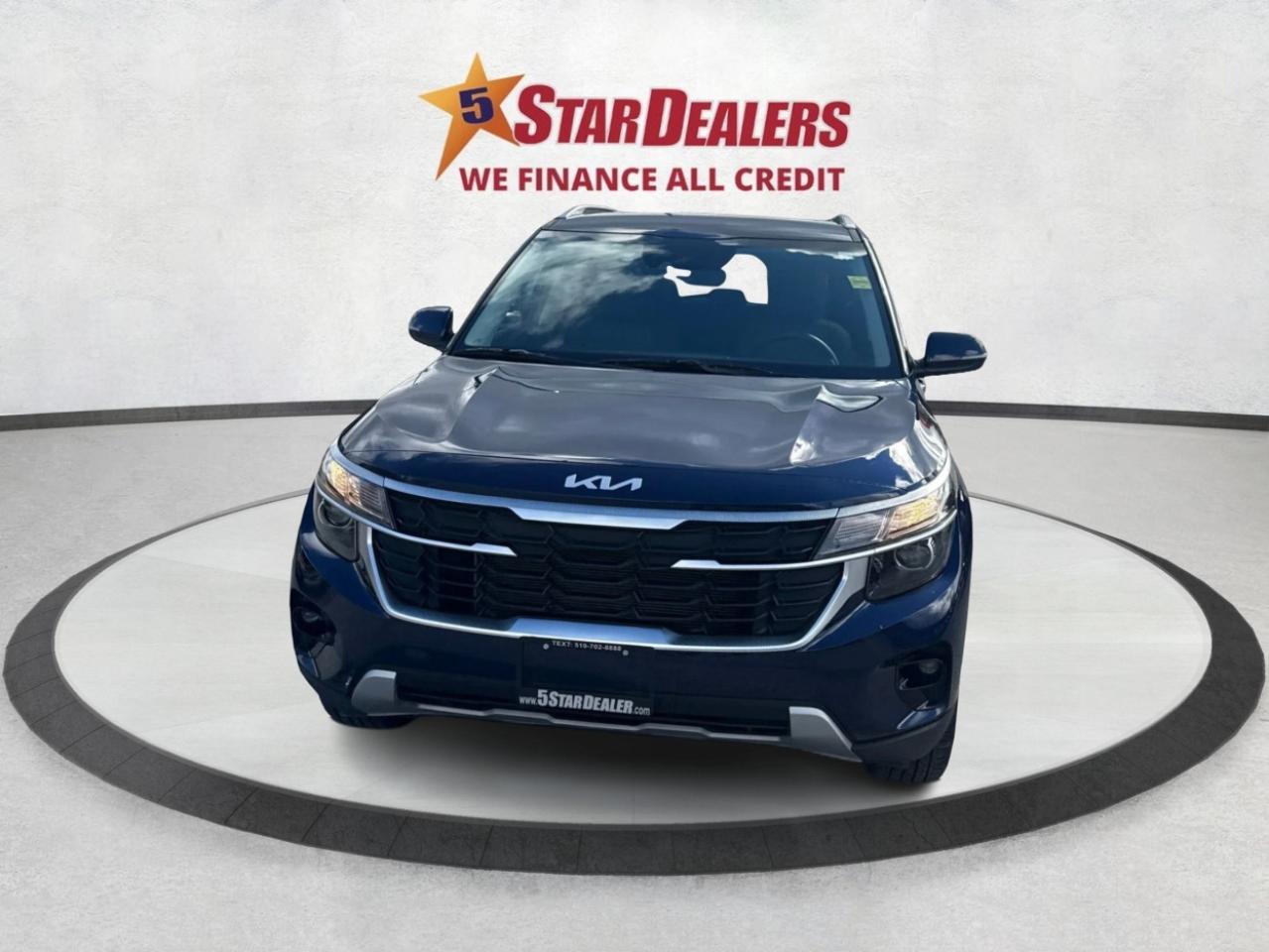 2024 Kia Seltos HEATED SEATS REAR CAM MINT! WE FINANCE ALL CREDIT! Photo