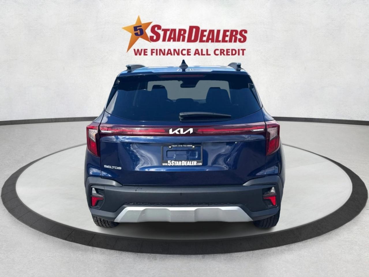 2024 Kia Seltos HEATED SEATS REAR CAM MINT! WE FINANCE ALL CREDIT! Photo