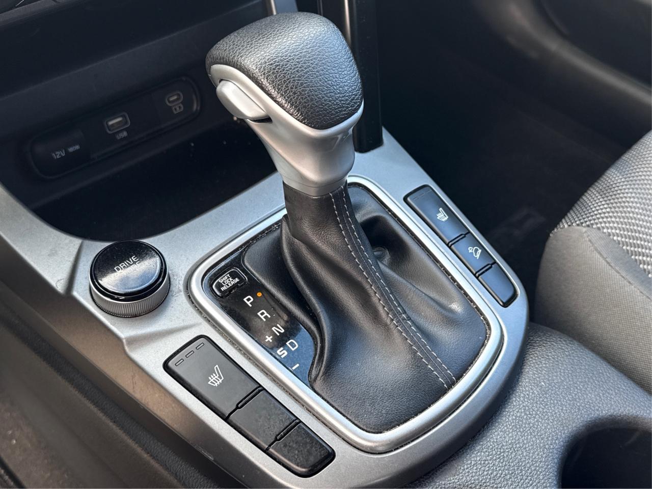 2024 Kia Seltos HEATED SEATS REAR CAM MINT! WE FINANCE ALL CREDIT! Photo