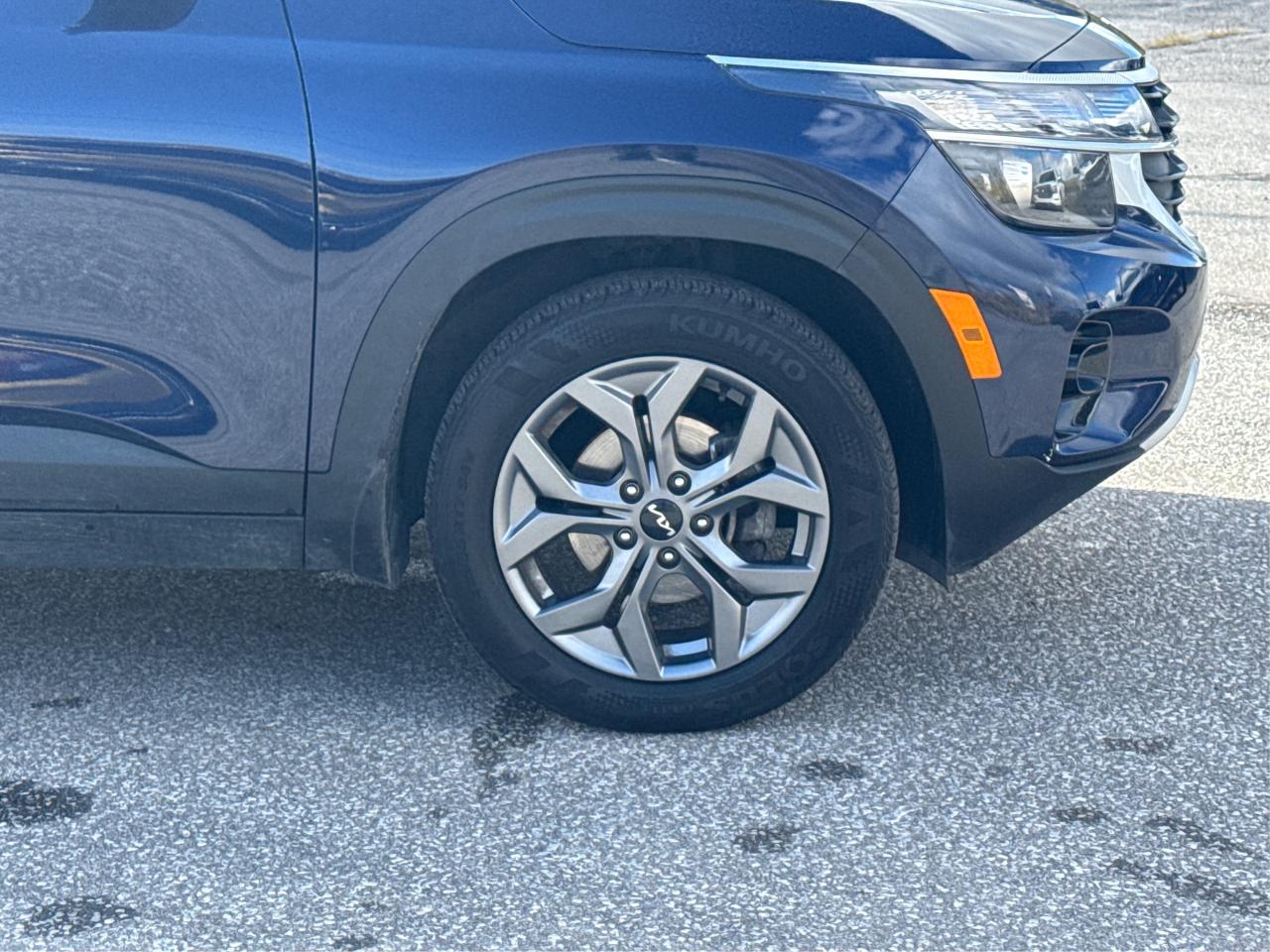 2024 Kia Seltos HEATED SEATS REAR CAM MINT! WE FINANCE ALL CREDIT! Photo