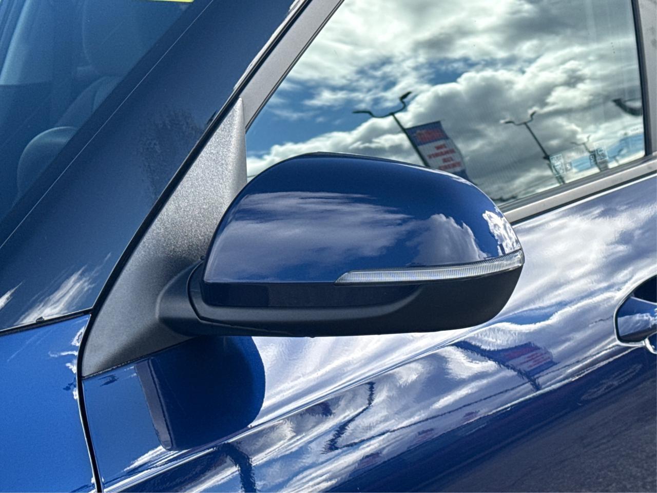 2024 Kia Seltos HEATED SEATS REAR CAM MINT! WE FINANCE ALL CREDIT! Photo