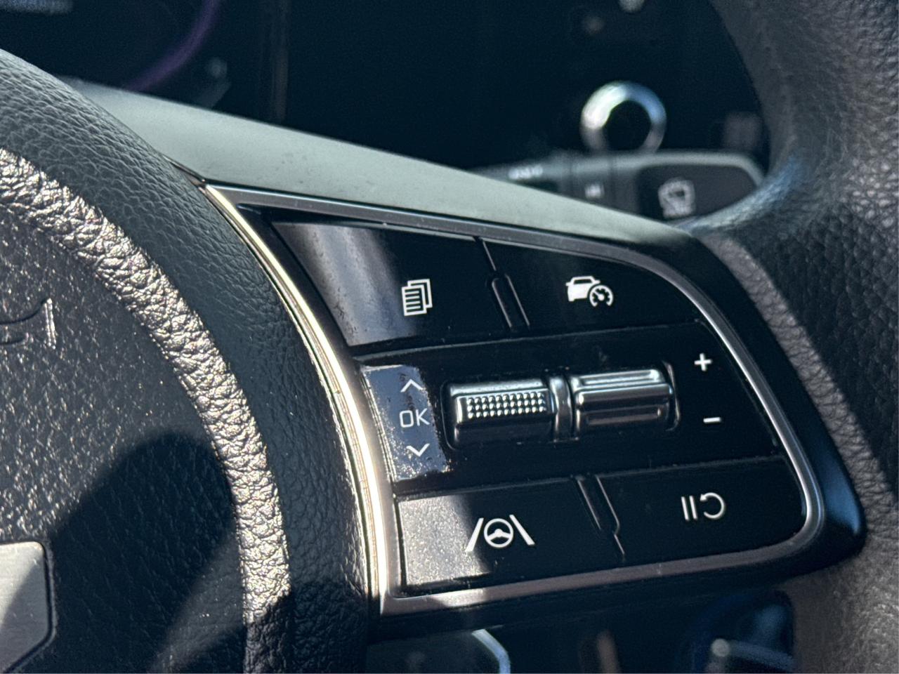 2024 Kia Seltos HEATED SEATS REAR CAM MINT! WE FINANCE ALL CREDIT! Photo